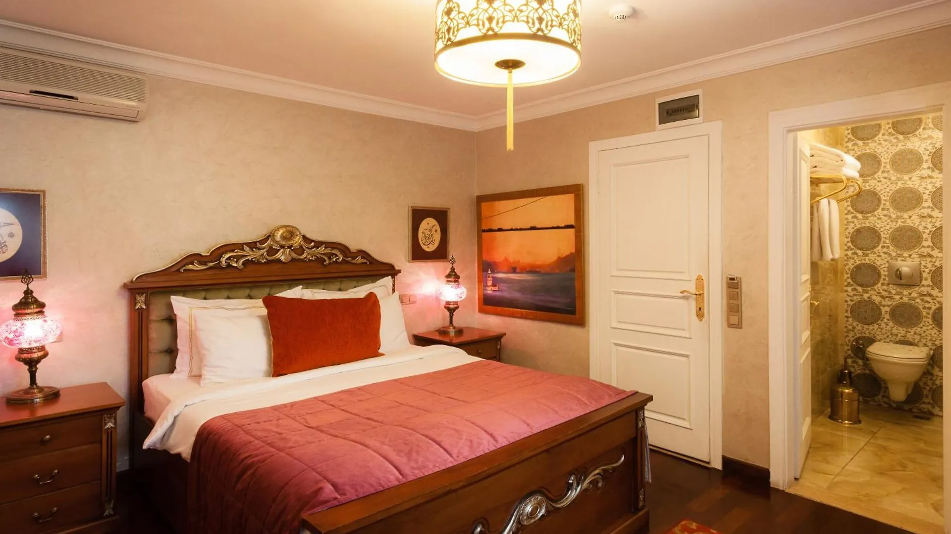 Istanbul Bosphorus Hotel Symbola